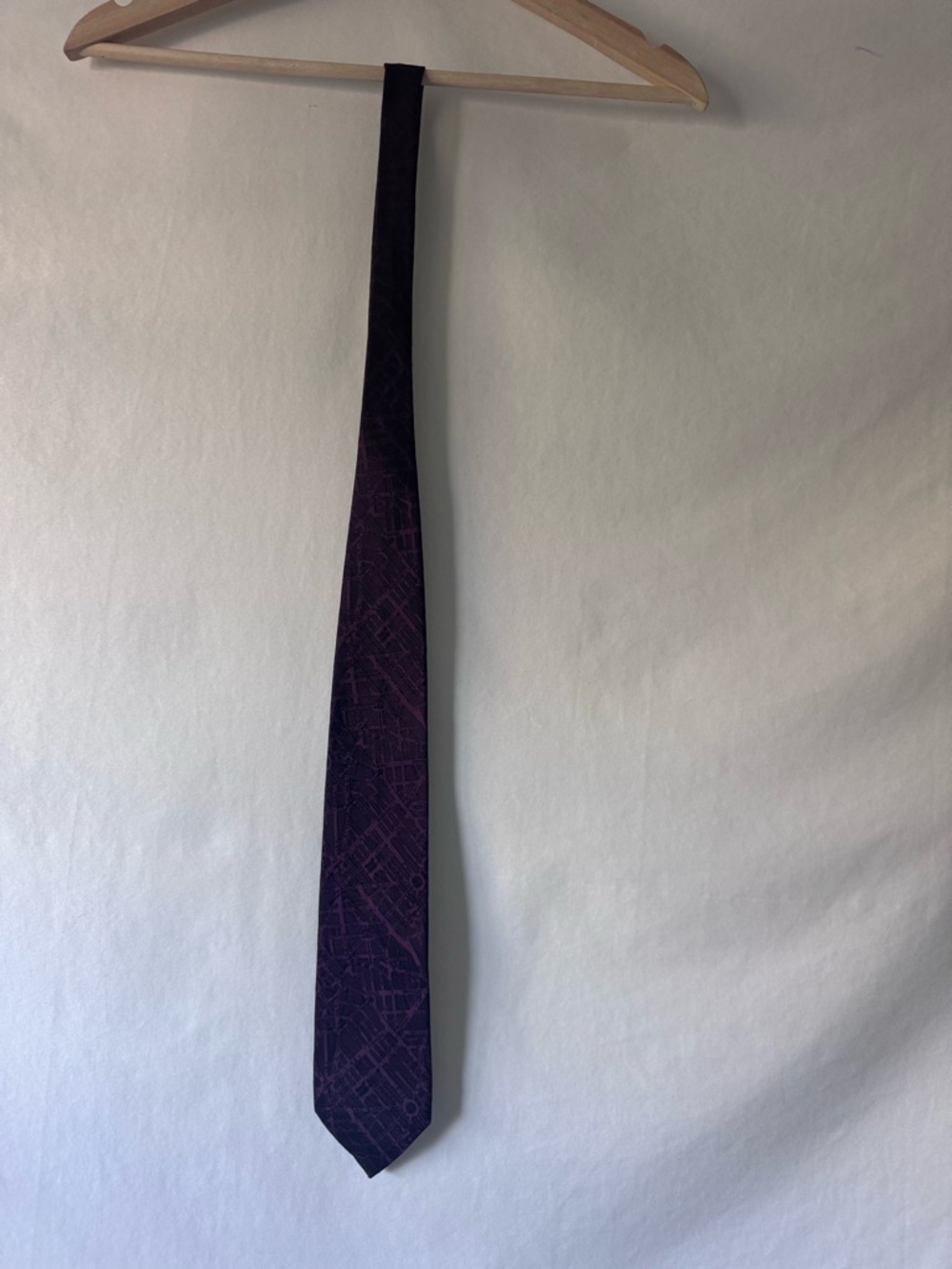 Moschino Milano Silk Tie Purple Abstract Milan Map Print 3.25” Designer VTG - Picture 7 of 9